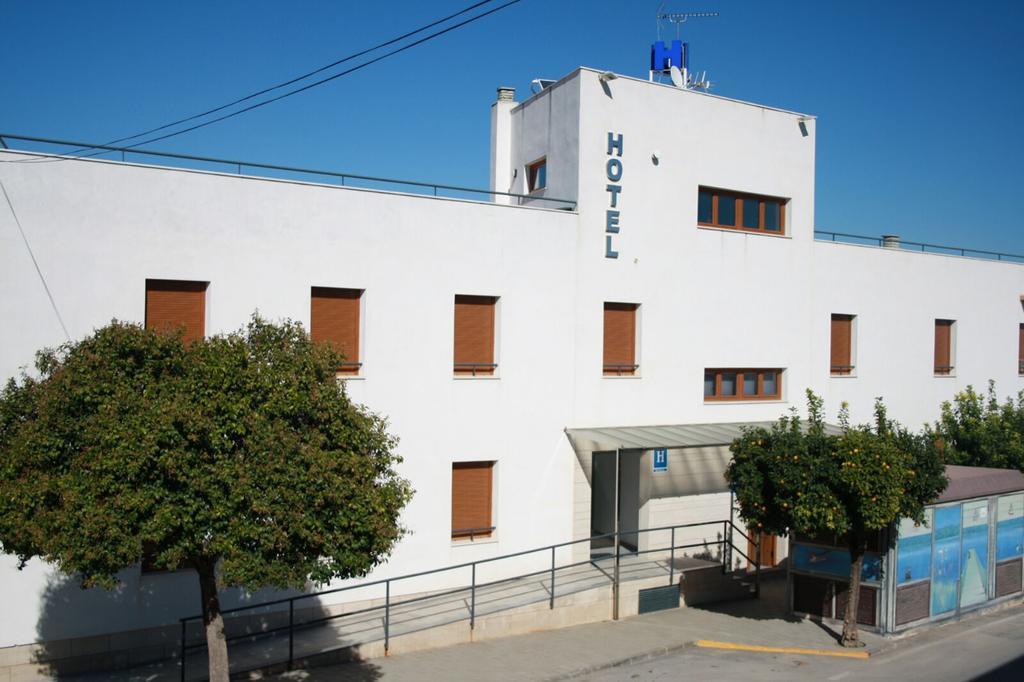 Hotel Albanta La Lantejuela Exterior foto