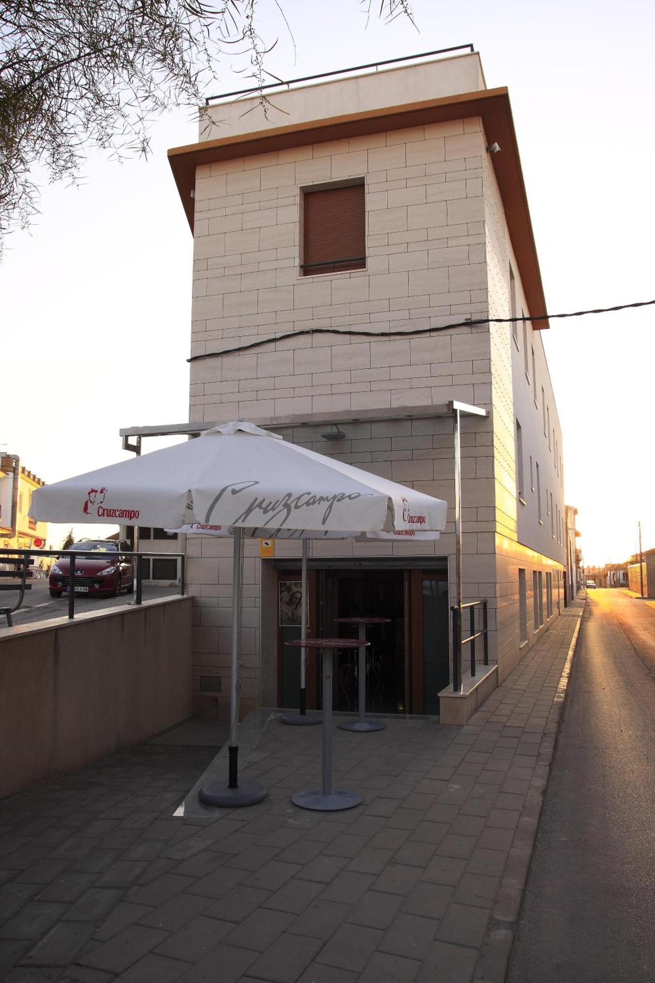 Hotel Albanta La Lantejuela Exterior foto