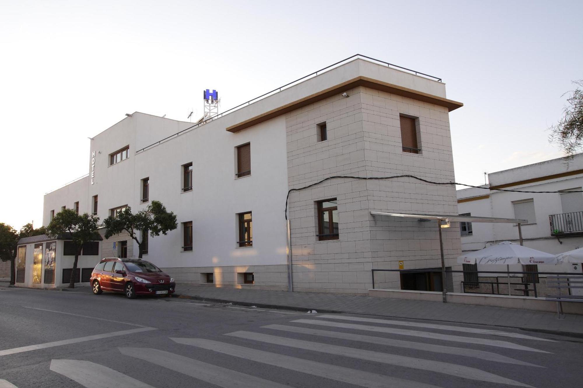 Hotel Albanta La Lantejuela Exterior foto