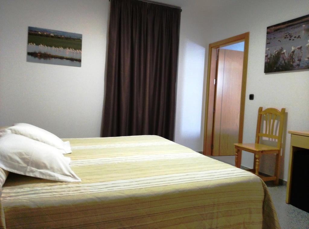 Hotel Albanta La Lantejuela Exterior foto